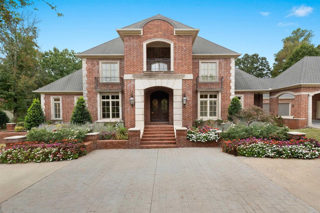 67 Sologne Circle, Little Rock, AR 72223