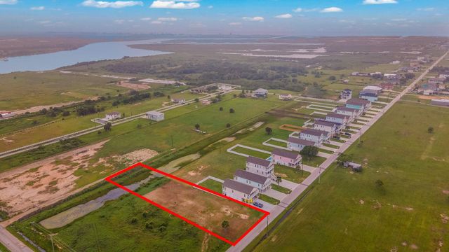 2445 103rd Street, Galveston, TX 77554