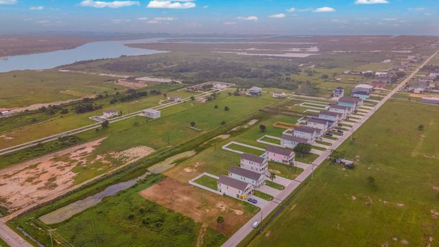 2445 103rd Street, Galveston, TX 77554