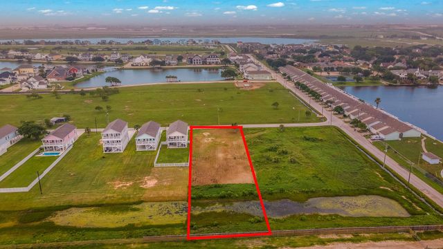 2445 103rd Street, Galveston, TX 77554