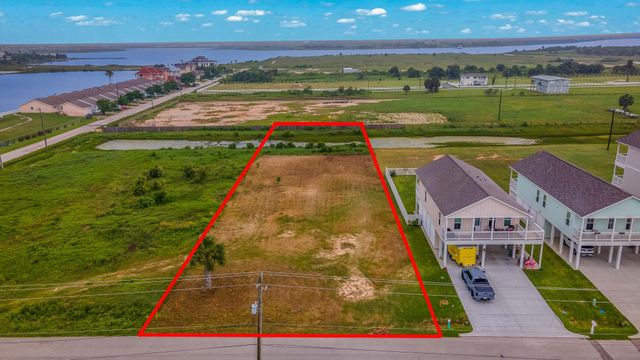 2445 103rd Street, Galveston, TX 77554