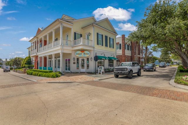 2445 103rd Street, Galveston, TX 77554