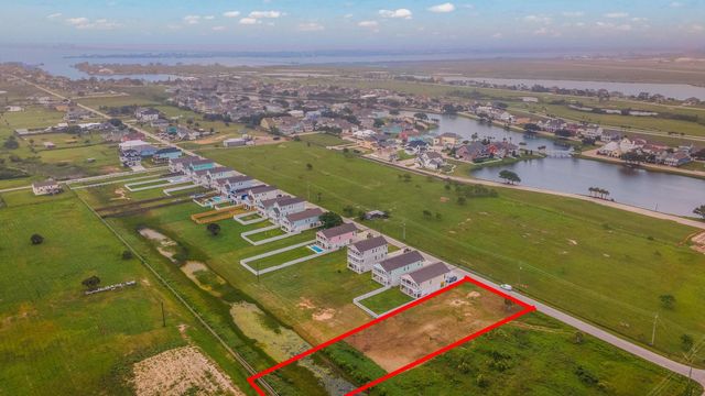 2445 103rd Street, Galveston, TX 77554