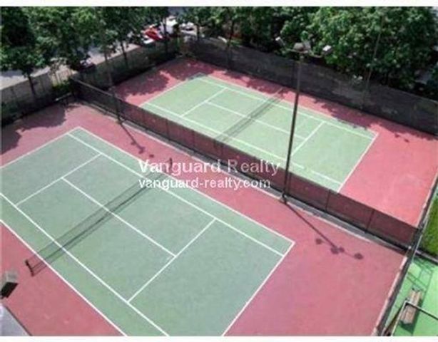 33 Pond Ave 213, Brookline, MA 02445