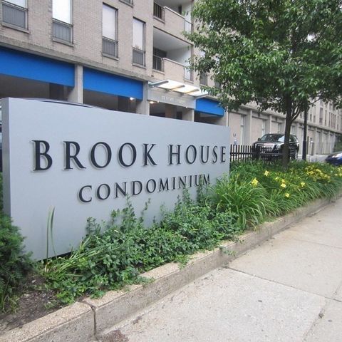 33 Pond Ave 213, Brookline, MA 02445