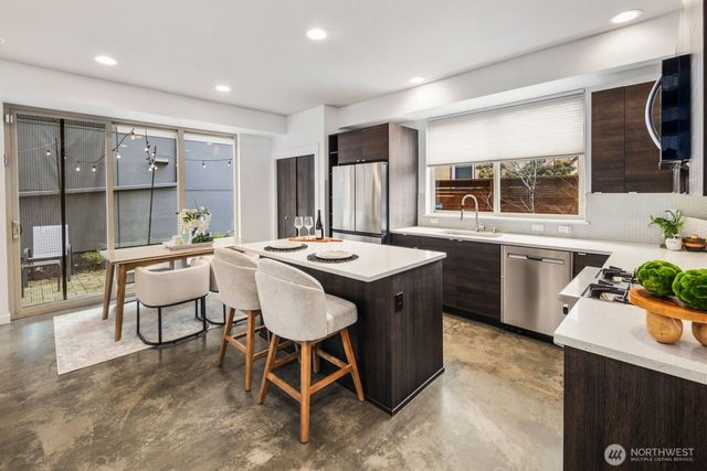 3955 SW Oregon Street, Seattle, WA 98116