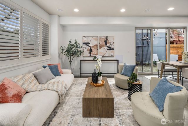 3955 SW Oregon Street, Seattle, WA 98116