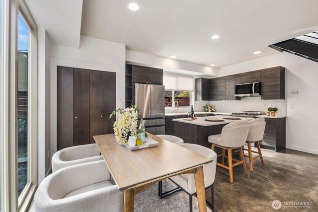 3955 SW Oregon Street, Seattle, WA 98116