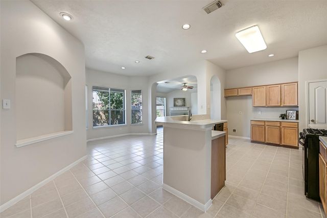 16814 Tower Ridge, Friendswood, TX 77546