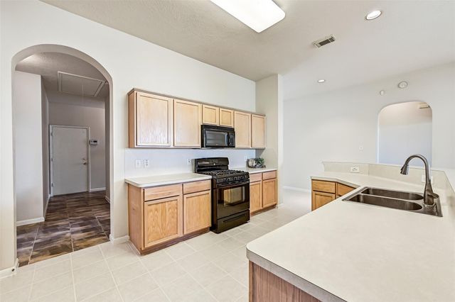 16814 Tower Ridge, Friendswood, TX 77546
