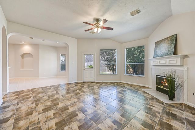 16814 Tower Ridge, Friendswood, TX 77546