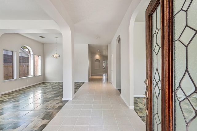 16814 Tower Ridge, Friendswood, TX 77546