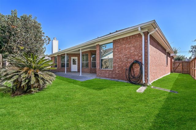 16814 Tower Ridge, Friendswood, TX 77546