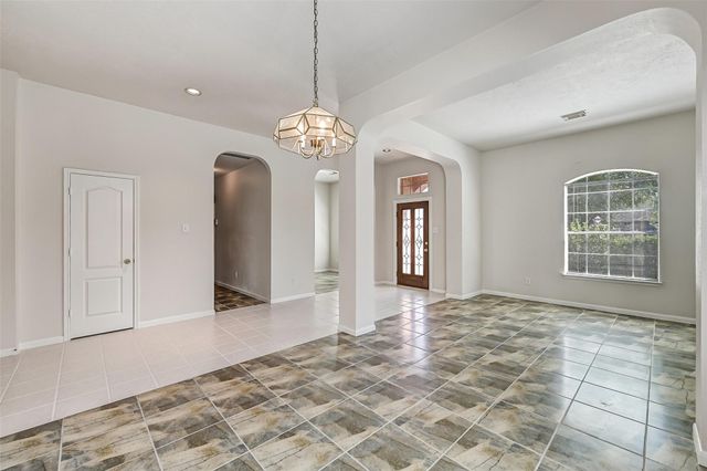 16814 Tower Ridge, Friendswood, TX 77546