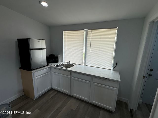 7905 RENOIR Drive, Jacksonville, FL 32221