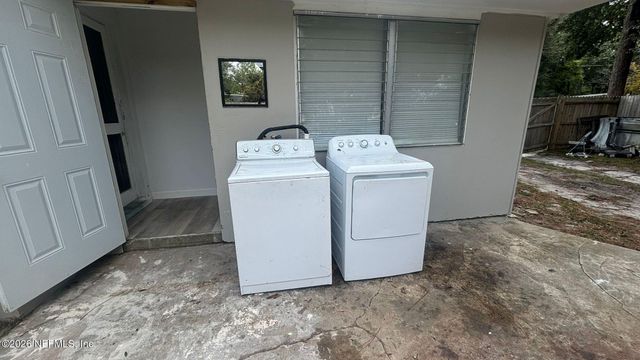 7905 RENOIR Drive, Jacksonville, FL 32221