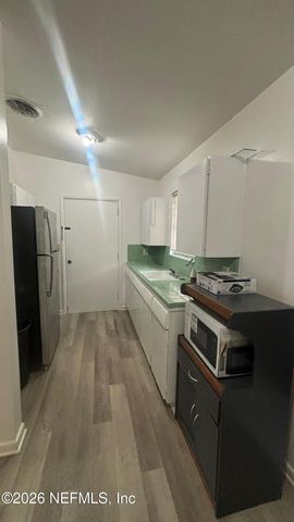 7905 RENOIR Drive, Jacksonville, FL 32221