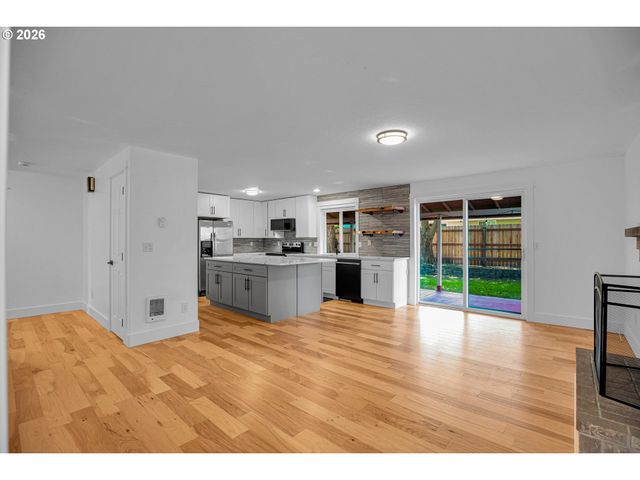 14801 Ne 51ST St, Vancouver, WA 98682