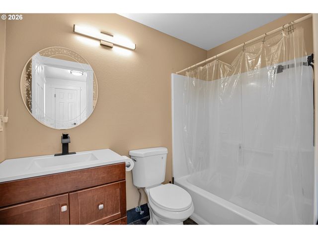 14801 Ne 51ST St, Vancouver, WA 98682