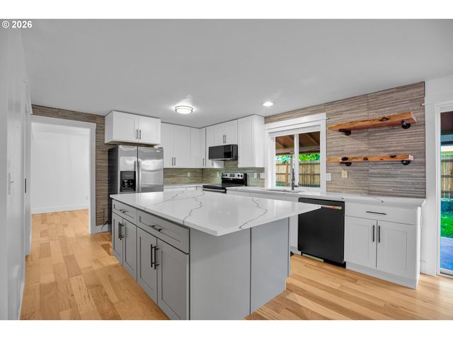14801 Ne 51ST St, Vancouver, WA 98682