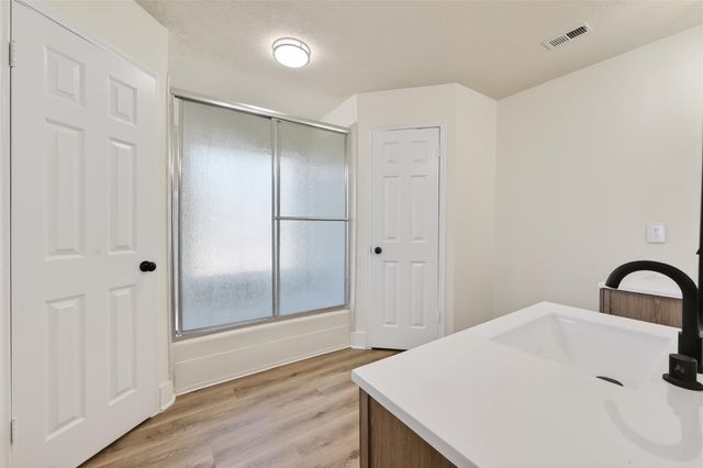 2307 Country Place Drive, Richmond, TX 77406