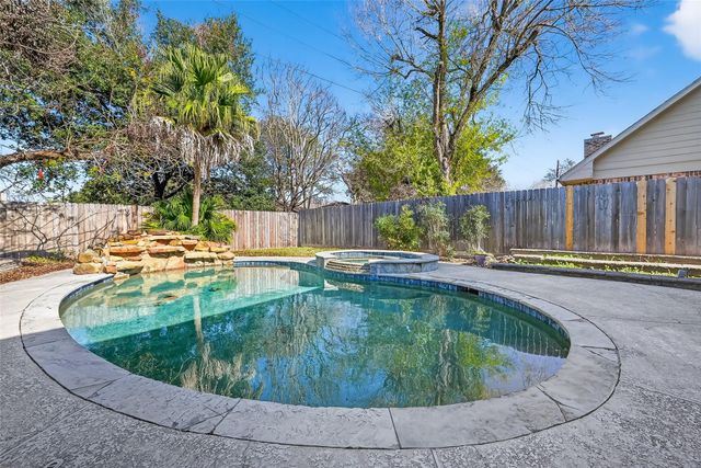 2307 Country Place Drive, Richmond, TX 77406