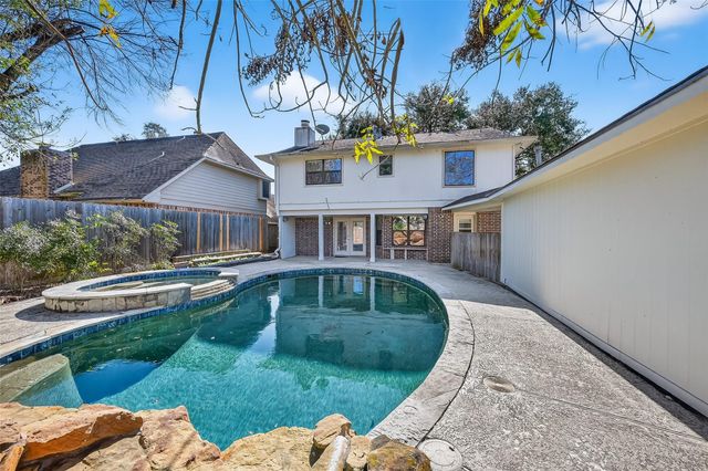 2307 Country Place Drive, Richmond, TX 77406