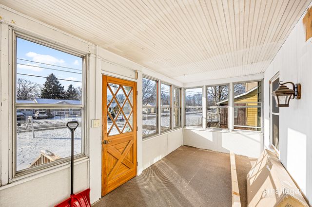 2040 Lawnel Avenue, Norton Shores City, MI 49441