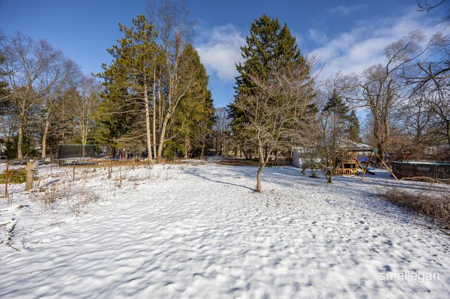 2040 Lawnel Avenue, Norton Shores City, MI 49441