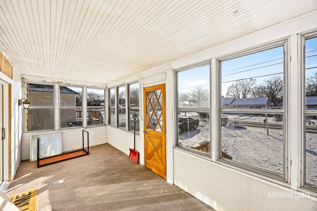 2040 Lawnel Avenue, Norton Shores City, MI 49441