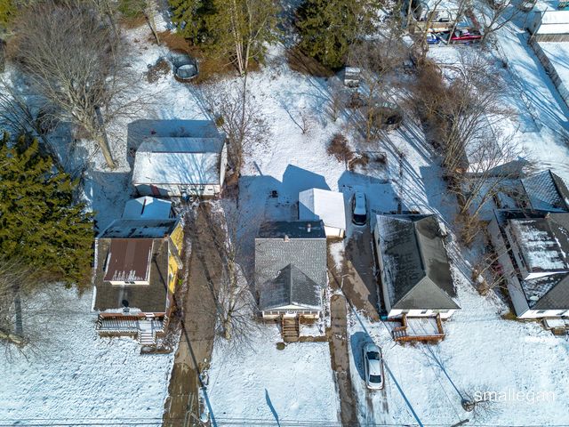 2040 Lawnel Avenue, Norton Shores City, MI 49441