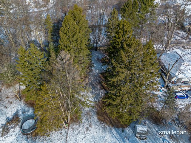 2040 Lawnel Avenue, Norton Shores City, MI 49441