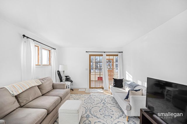 2040 Lawnel Avenue, Norton Shores City, MI 49441