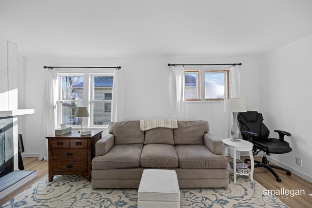 2040 Lawnel Avenue, Norton Shores City, MI 49441