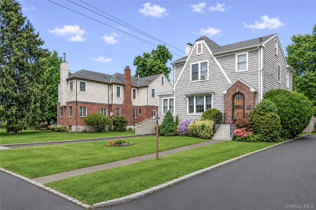 11 Summit Street, Eastchester, NY 10709