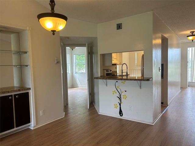2823 N COURSE Drive 201, Pompano Beach, FL 33069