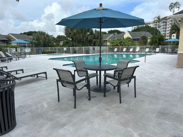 2823 N COURSE Drive 201, Pompano Beach, FL 33069