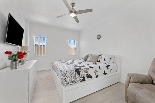 7715 Yardley Dr 303, Tamarac, FL 33321