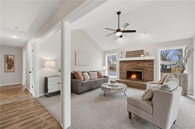 1508 SE Long Place, Lee's Summit, MO 64063