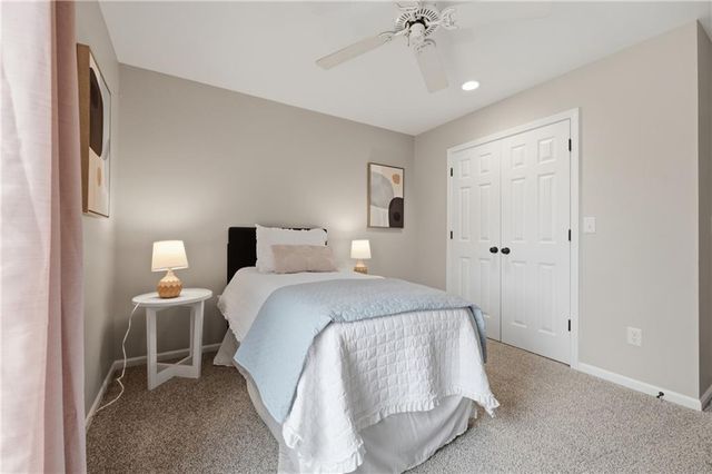 1508 SE Long Place, Lee's Summit, MO 64063