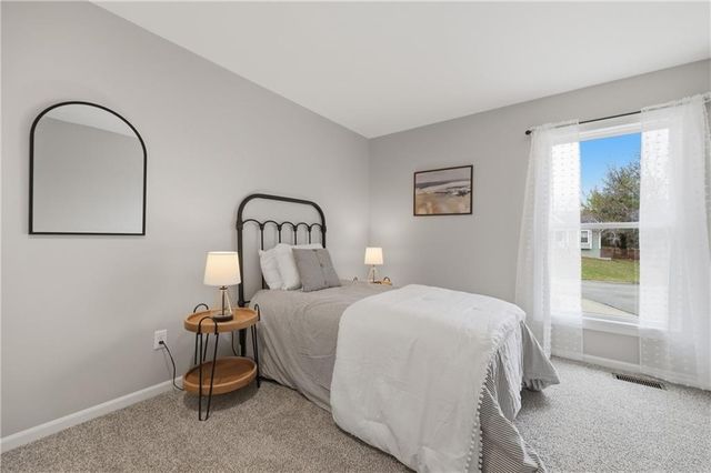 1508 SE Long Place, Lee's Summit, MO 64063