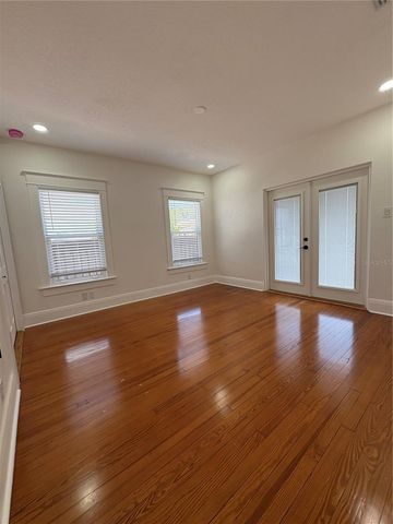 3610 W SAN JUAN STREET, Tampa, FL 33629