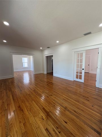 3610 W SAN JUAN STREET, Tampa, FL 33629