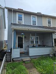 113 Ohio St, Stowe Twp, PA 15136