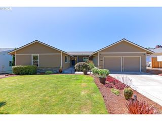 15430 Nw OAKHILLS Dr, Beaverton, OR 97006