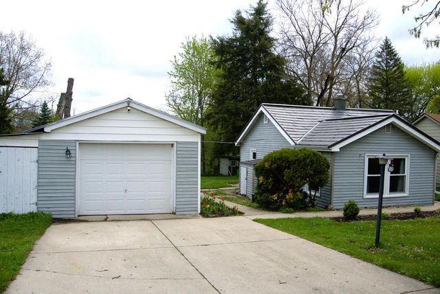 6211 242nd AVENUE, Salem, WI 53168