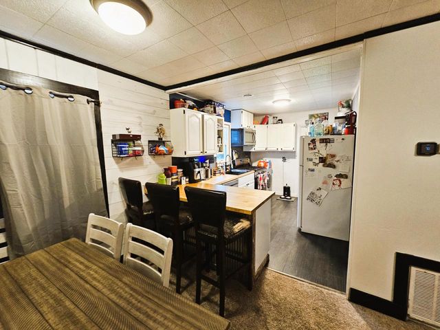 6211 242nd AVENUE, Salem, WI 53168