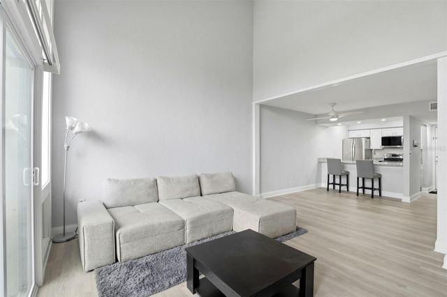 5846 PEREGRINE B12, Orlando, FL 32819