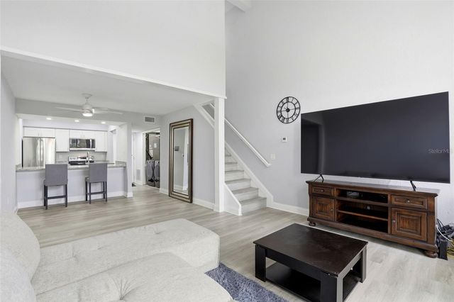 5846 PEREGRINE B12, Orlando, FL 32819