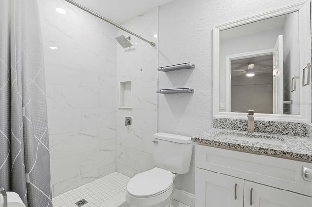 5846 PEREGRINE B12, Orlando, FL 32819